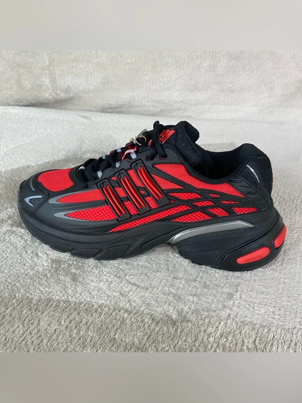 adidas Adistar XLG 2.0 Red Black Mens Size 9.5 Athletic Running Shoes KJ5731 NEW